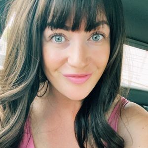 Meet your Posher, Karis